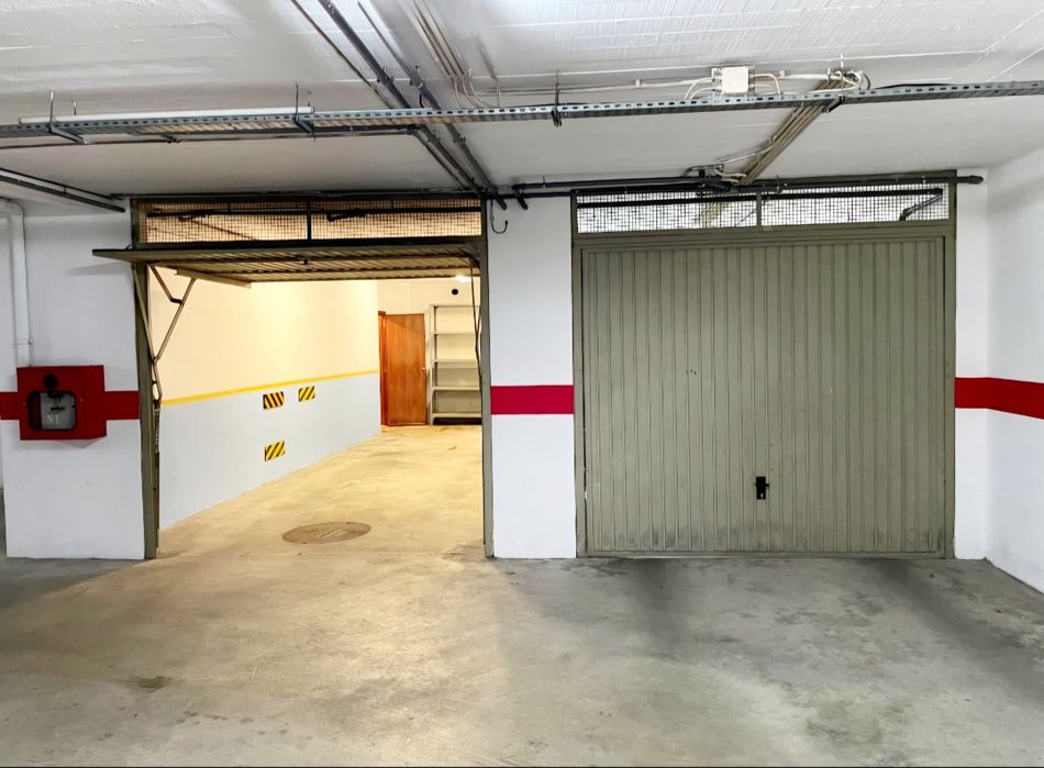 Garagem Box Tapada das Mercês