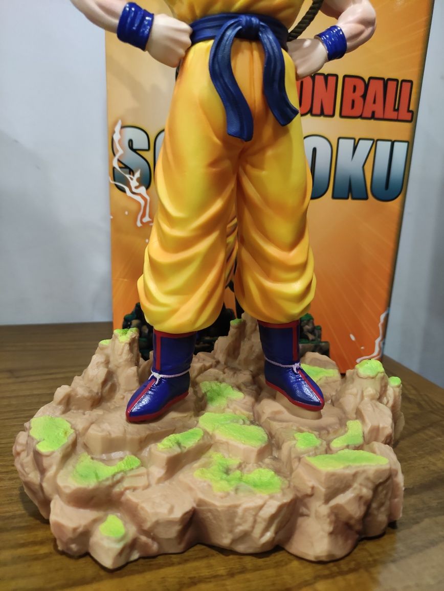 Figura Son Goku 32cm (Dragon Ball)