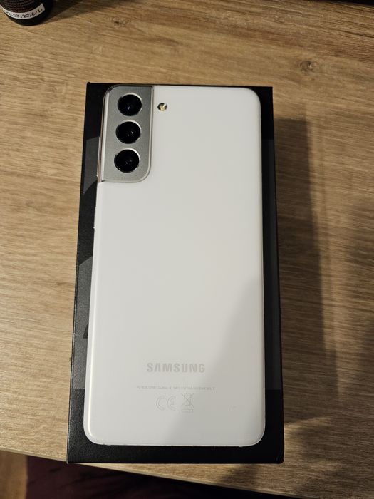 Samsung s21 8/128GB