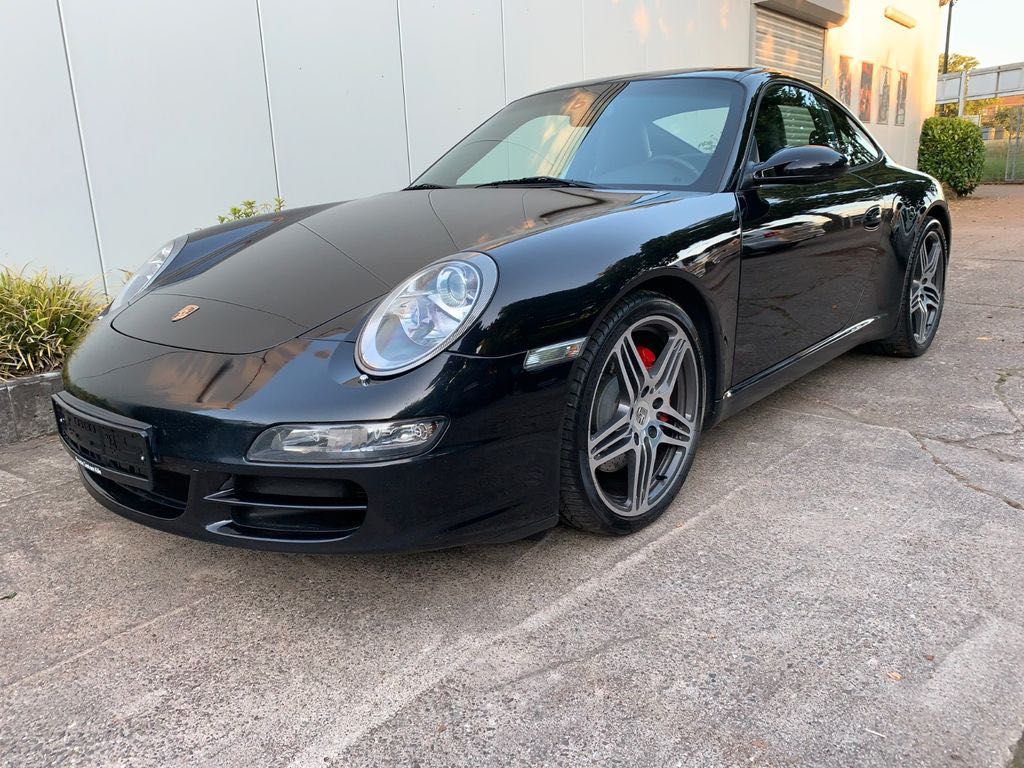 Бампер PORSCHE 911 991 997 996 GT3 та ін. запчастини до різних моделей