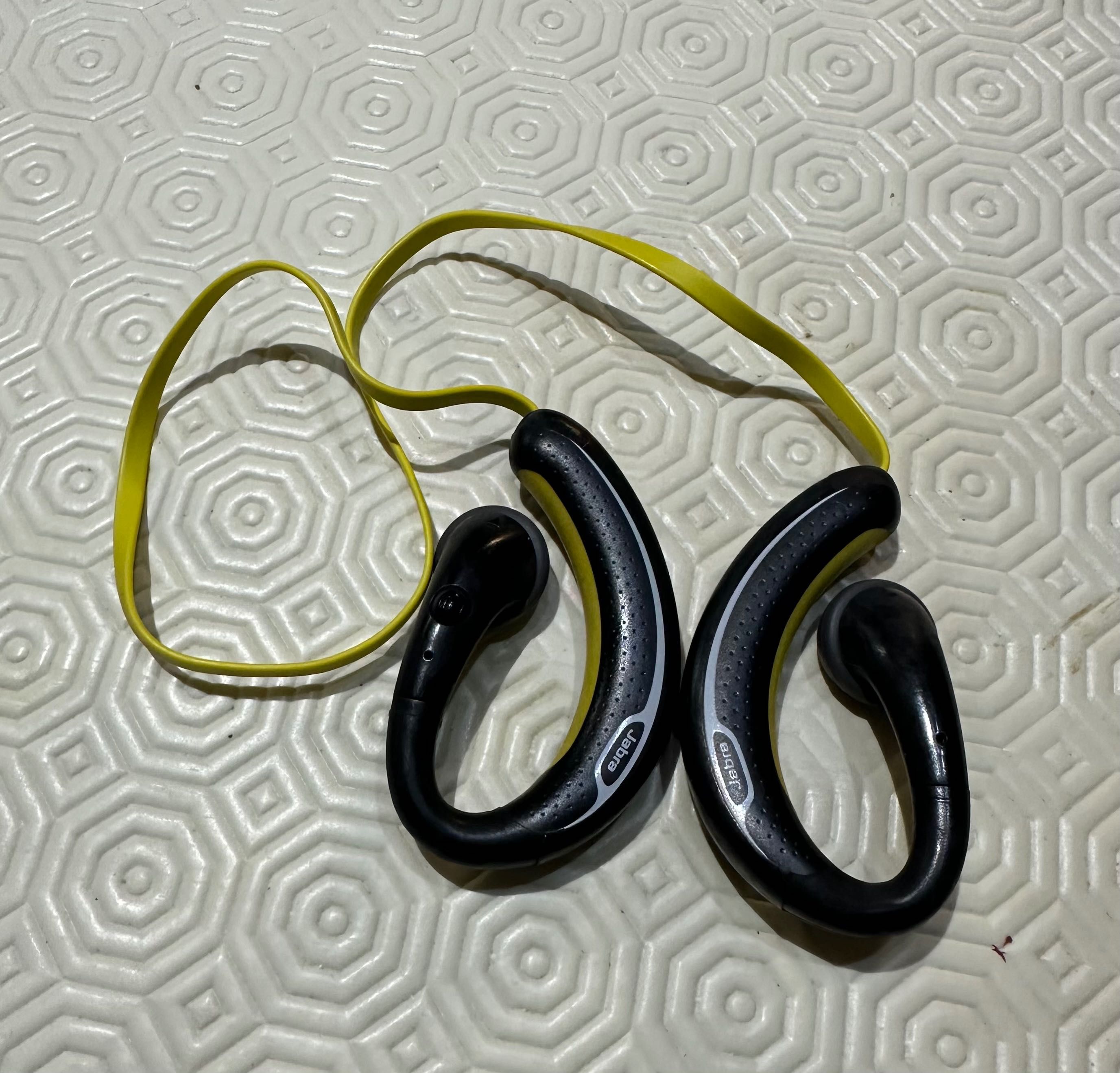 Auricular JABRA com bolsa para telemóvel