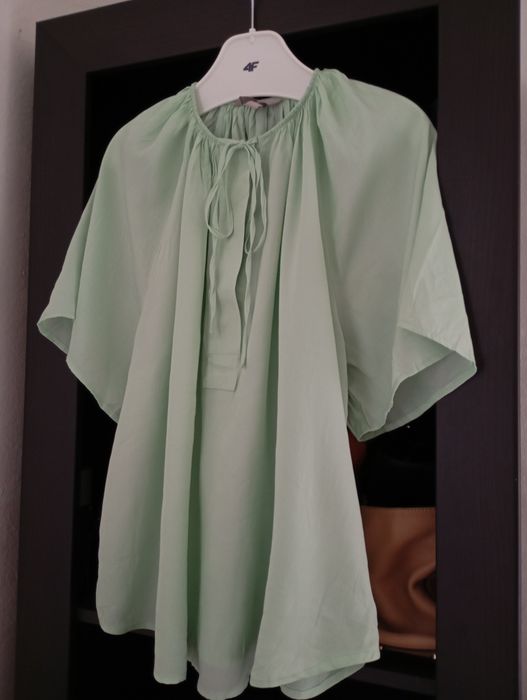 H&M L-XXXL zwiewna luźna jasnozielona miętowa bluzka motylkowe rękawy