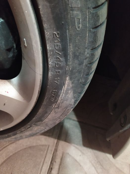 Продам автошини б/в