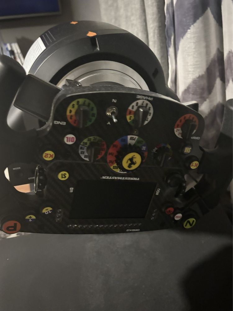Cadeira Gaming PLAYSEAT Pro Formula Red Bull Racing