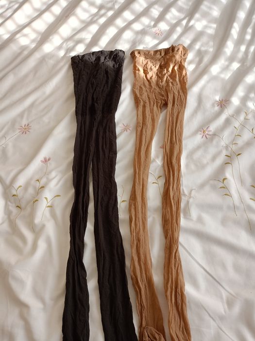 Damskie używane rajstopy.