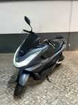 PCX 2022 10k kms em ótimo estado, guardada em garagem