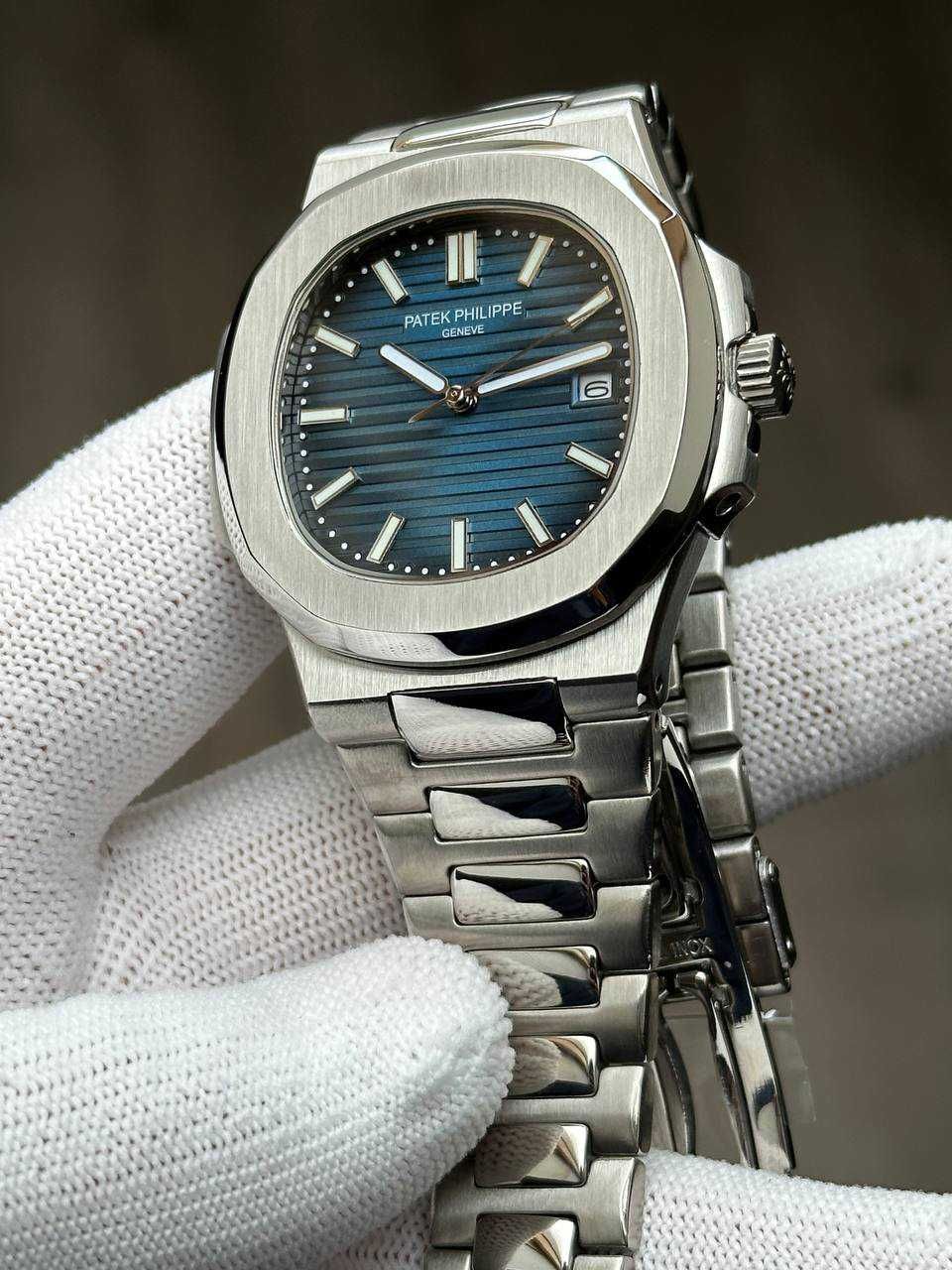 Швейцарские часы Patek Philippe Nautilus Blue