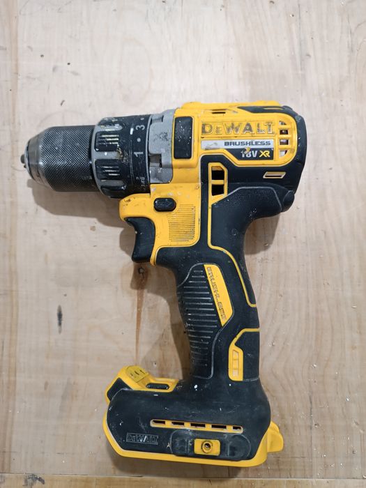 DeWalt dcd791 шуруповерт