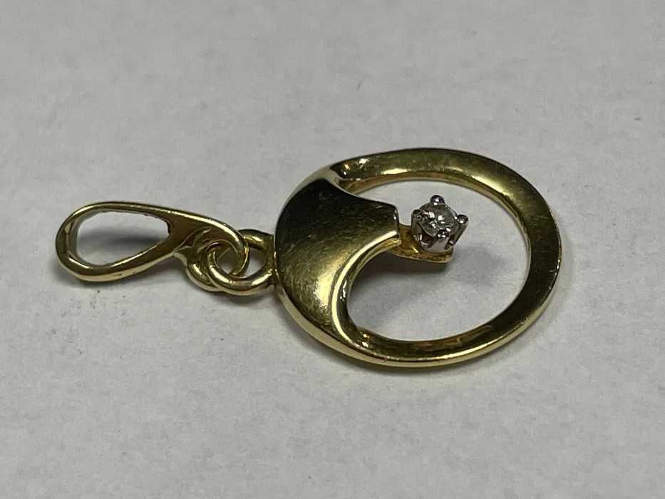 Złota zawieszka, wisiorek 14kt 1,4 gram z diamencikiem