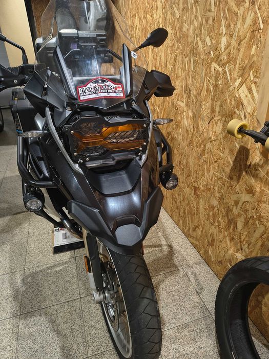 GS 1200 rebaixada de fábrica 2018 Nacional.