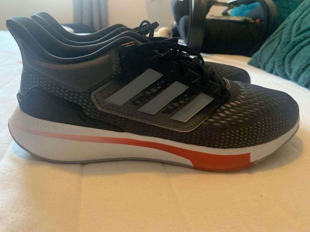 Sapatilhas Adidas Bounce EQ21 Run