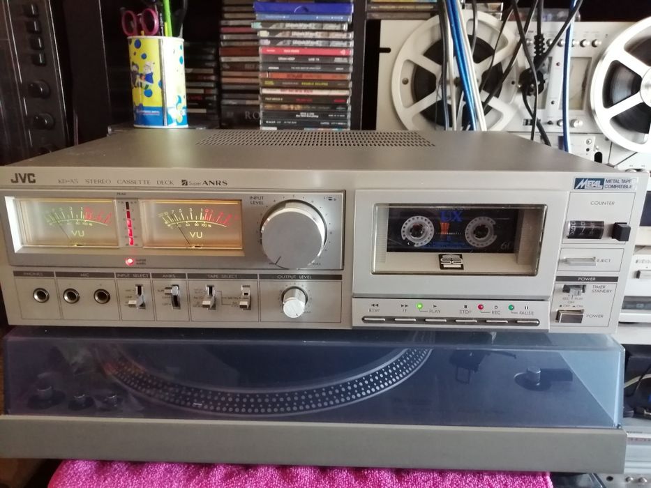 Três Decks JVC vintage