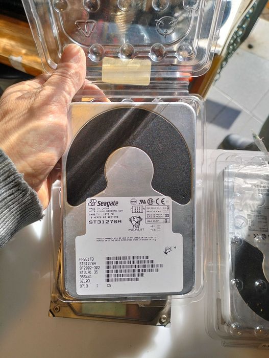 3 Discos rígidos internos para computador