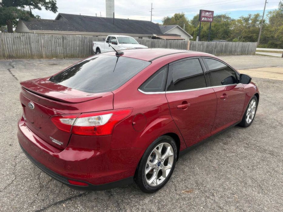 Ford Focus Titanium      2014
