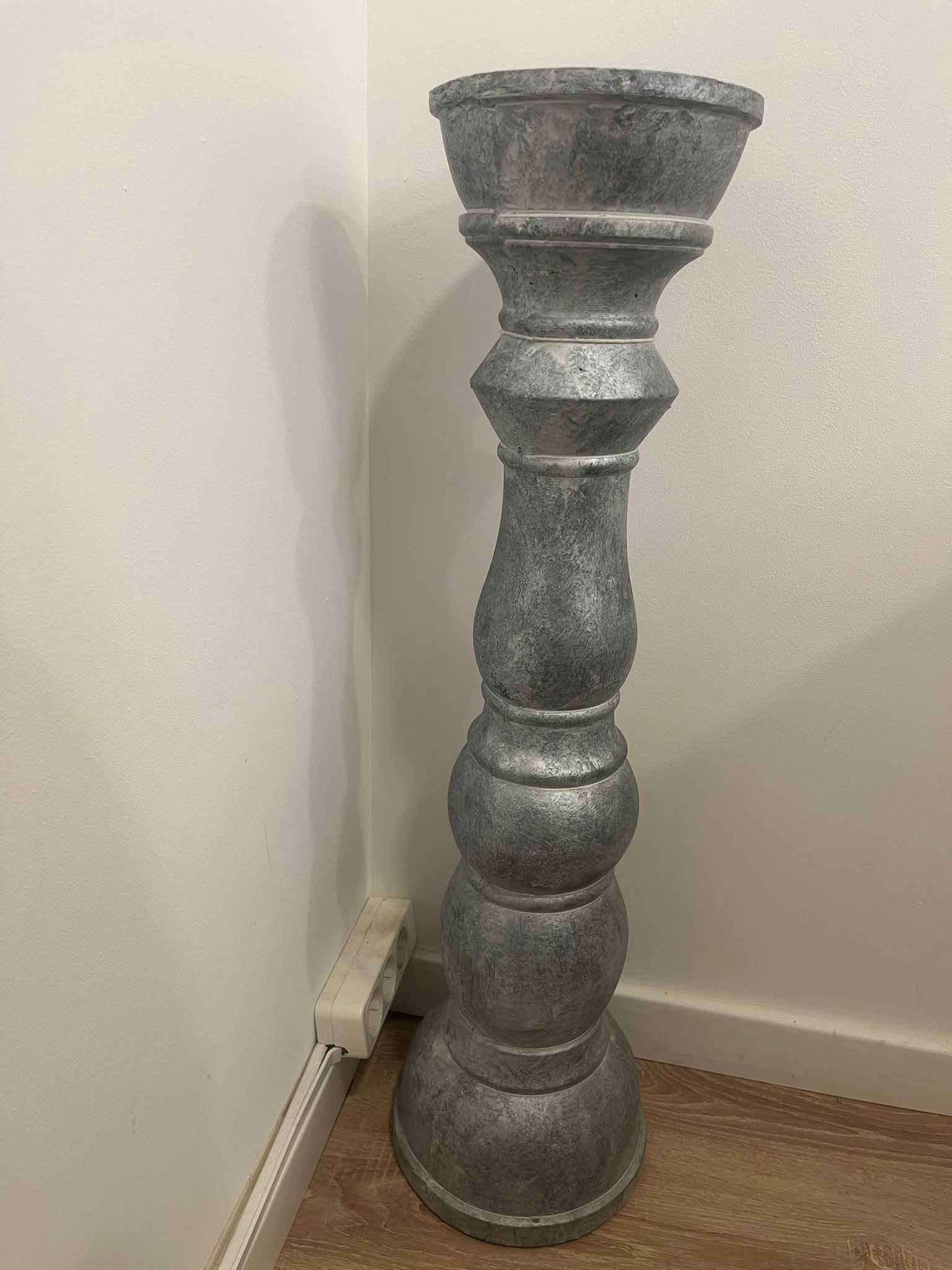 Pedestal azul metalizado