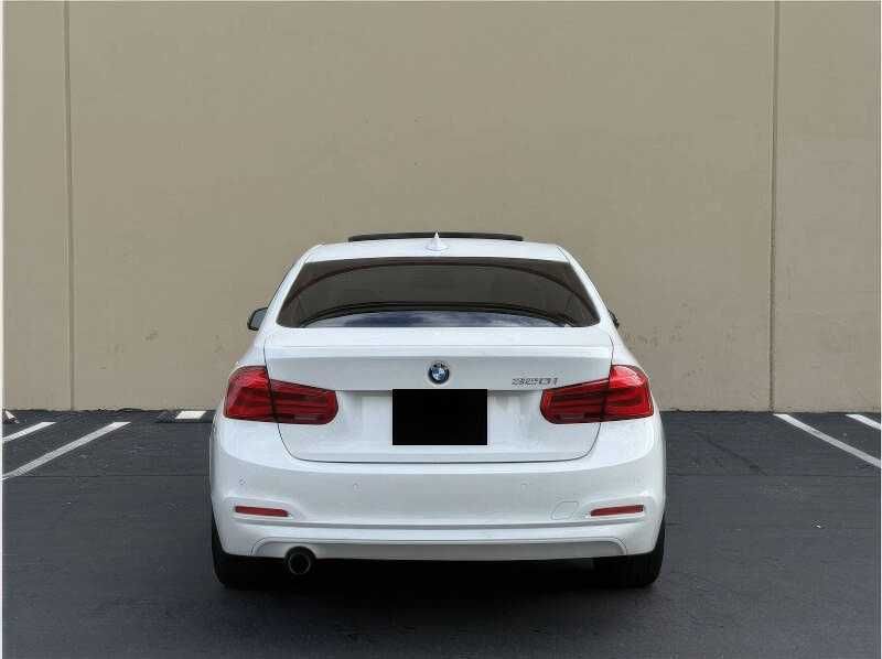 2016 BMW 3 Series 320i