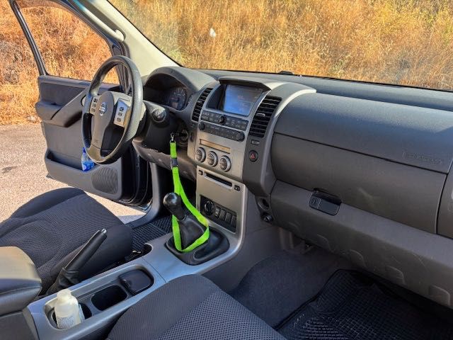 Nissan Navara D40