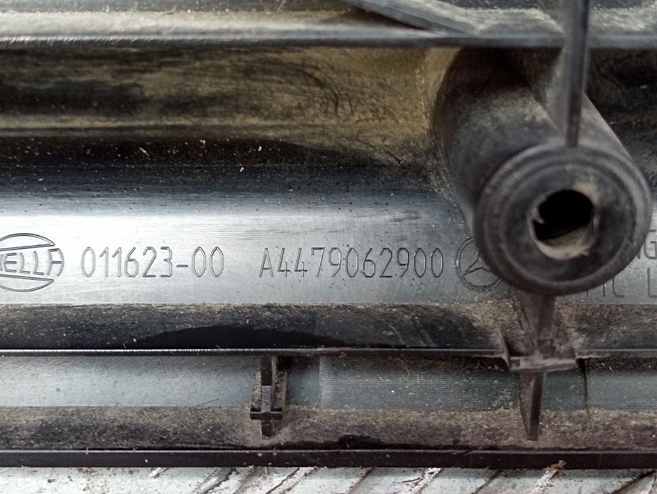 Ліхтар задній Mercedes Vito Viano 447 Віто Вито стоп сигнал фонарь