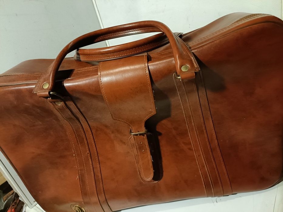 Stara torba podróżna imitacja skóry