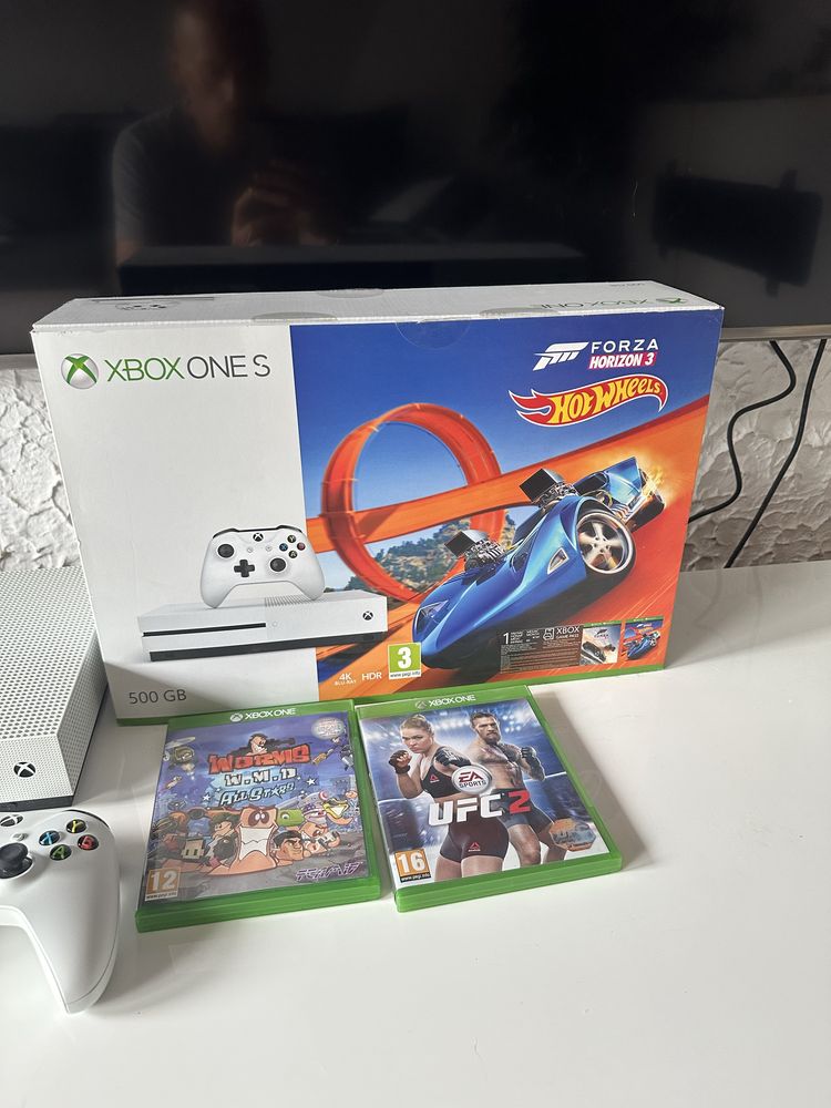 Xbox one s 500 GB stan bardzo dobry