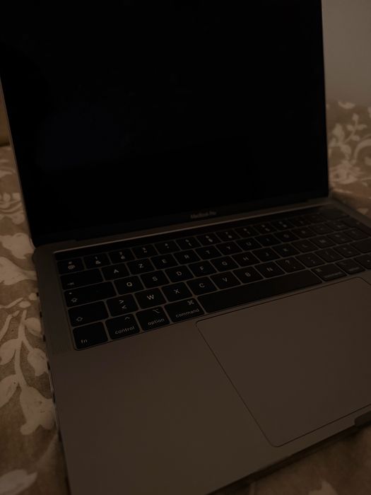 Apple MacBook Pro 2019 | 13.3" | Touch Bar