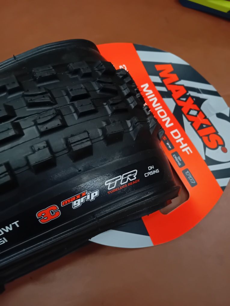 Opona maxxis minion dhf 27,5 x 2,50wt