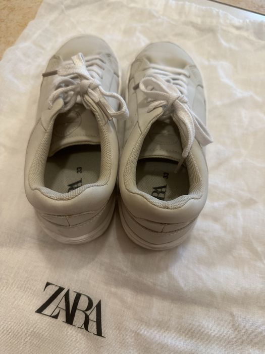 Продам кросівки ZARA 33