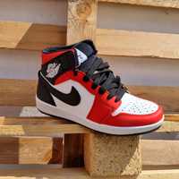 Sapatilhas Nike  Jordan's c/ caixa vermelho