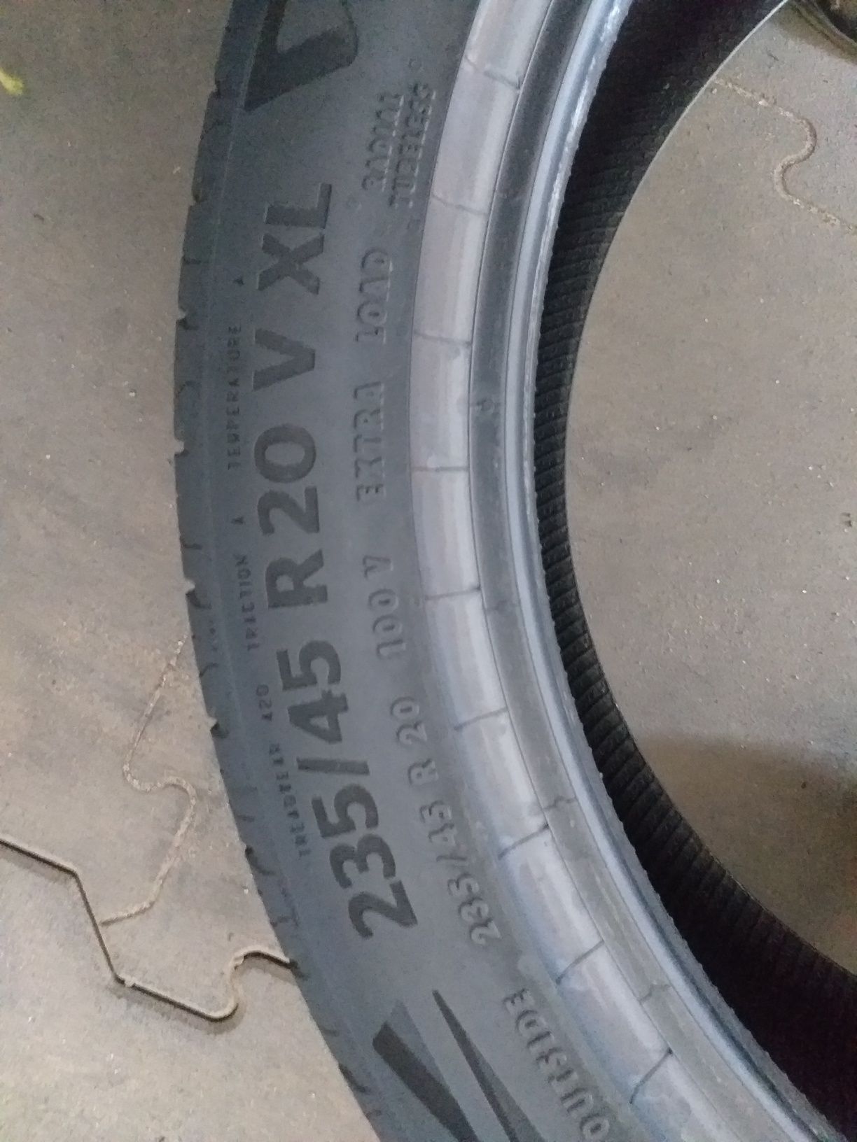 Opony 235/45R20 Continental EcoContact 2022r Super stan