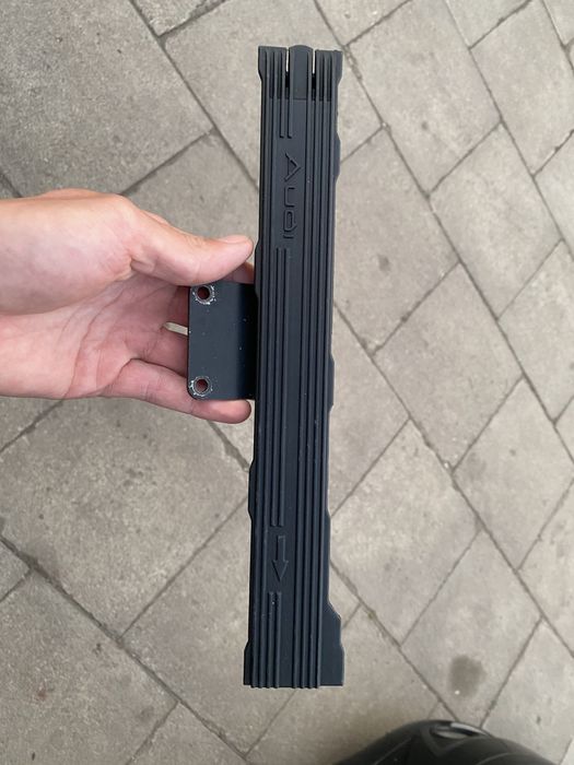 Audi 80 2.3 NG listwa przewodow zaplonowych. Igła