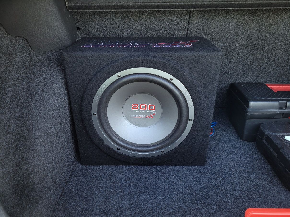 Subwoofer Aktywny 12" ze wzmacniaczem (Tuba basowa skrzynia)