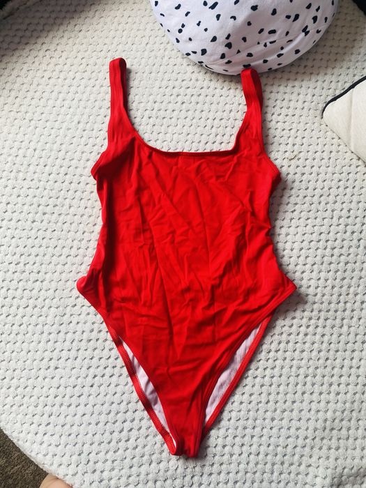 Купальник червоний яскравий