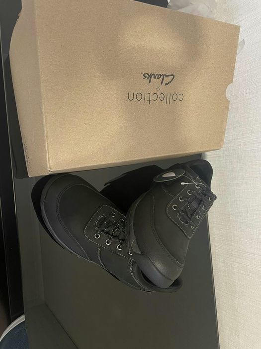 Кожаные водонепроницаемые ботинки от английского бренда  Clarks