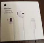 Apple EarPods Lightning Connector Model A1748