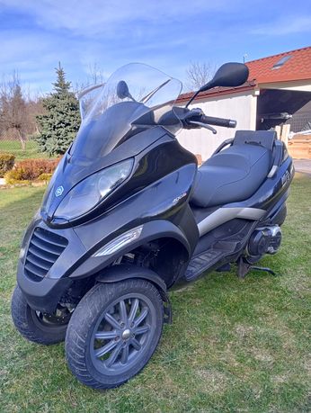 Piaggio mp3 400 ie   zarejestrowany