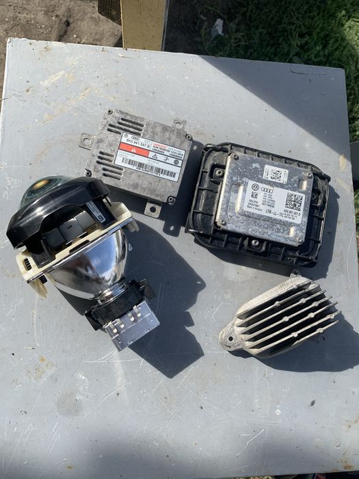 Блоки фари ауді Q5 ксенонова лампа