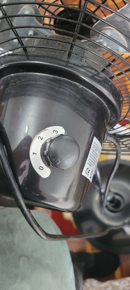 Ventoinha com pé 80w