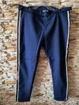 Legginsy granatowe z kolorowym lampasem