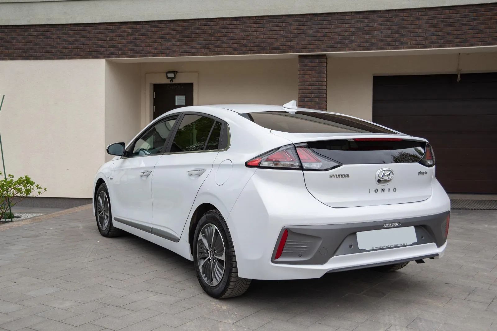 Hyundai IONIQ Hyundai IONIQ Plug-in-Hybrid 1.6 GDI