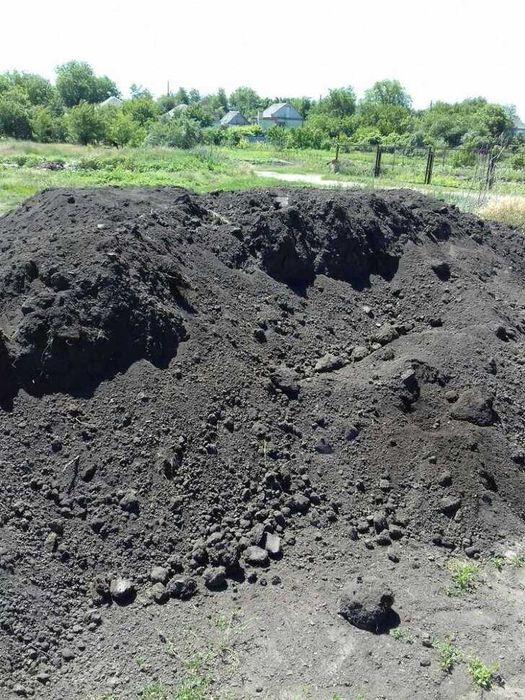 Чернозем, Перегной коровий грибной насыпом и в мешках