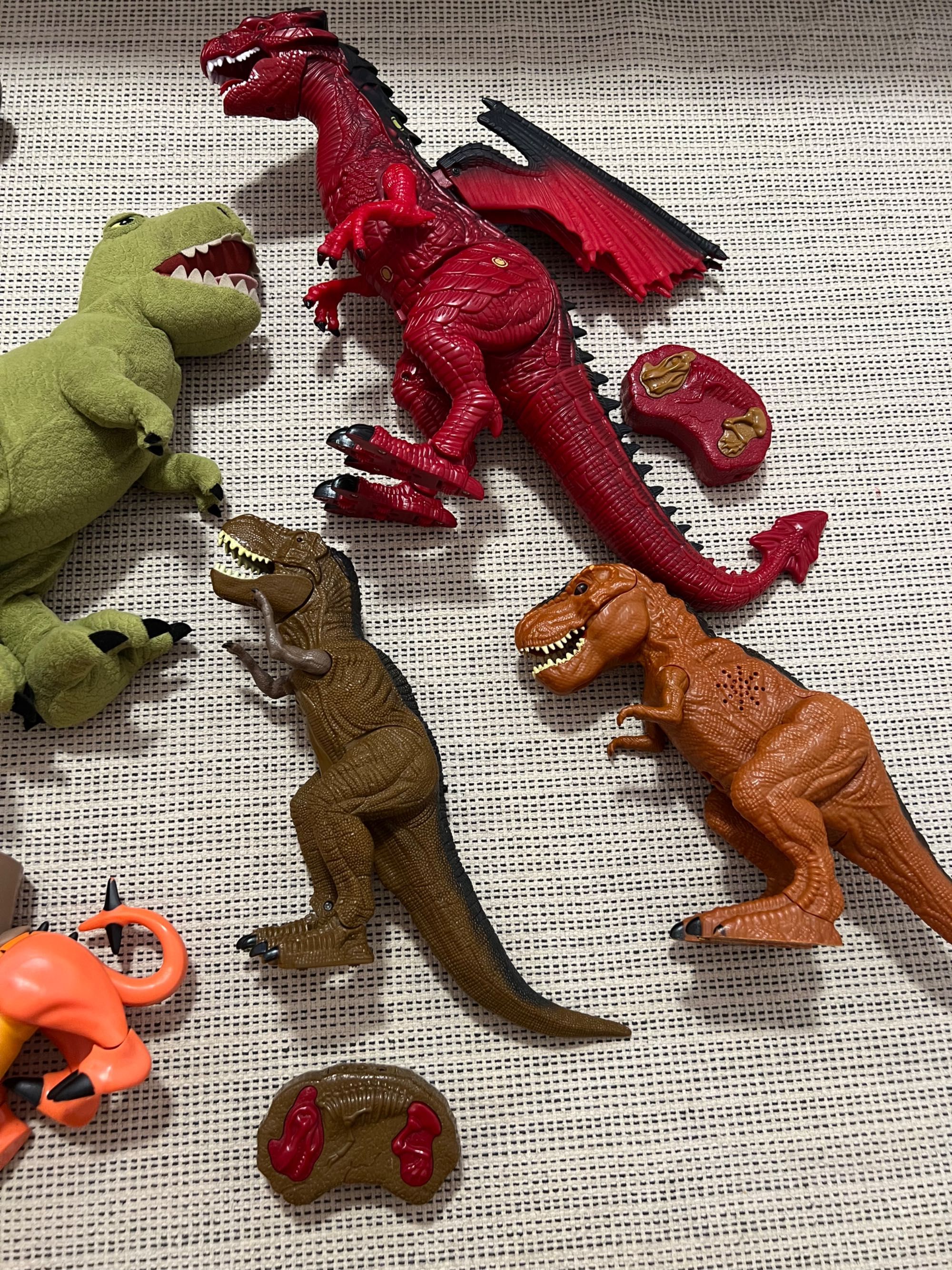 pacote de brinquedos, dinossauro interativo, brinquedos IKEA