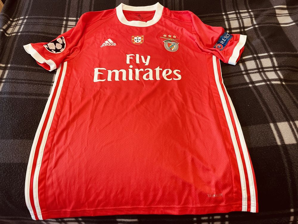 Camisola S.L.Benfica liga campeões 2019/2020 autografada