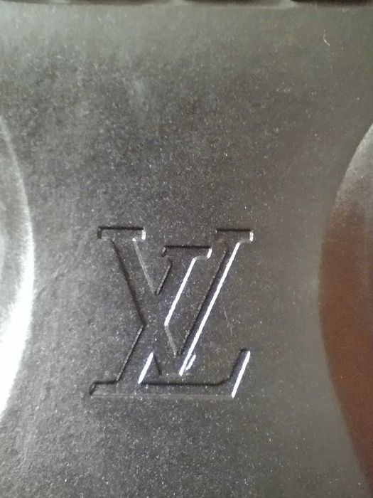 Oddam w atrakcyjnej cenie Louis Vuitton Archlight Sneaker Monogram 37