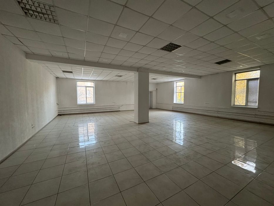 Здам в оренду велике приміщення проспект Науки