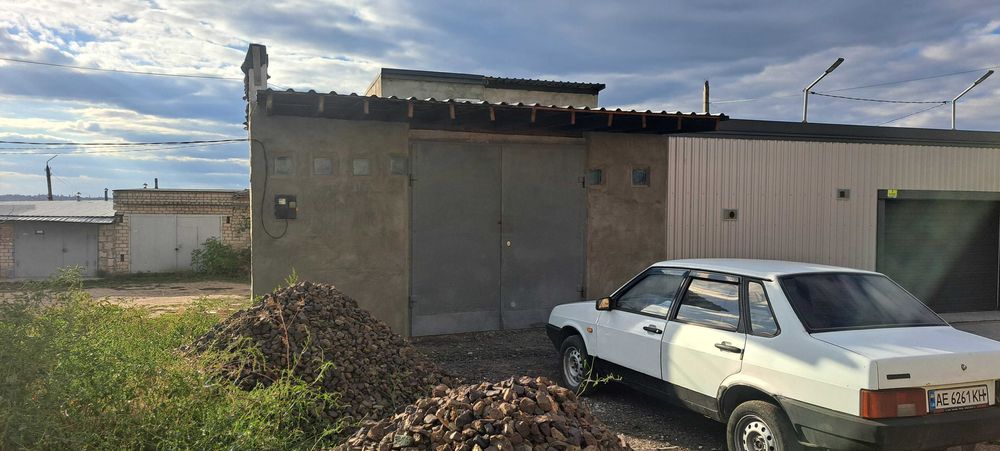 Гараж в Соляних гаражний кооператив Южний Буг 2