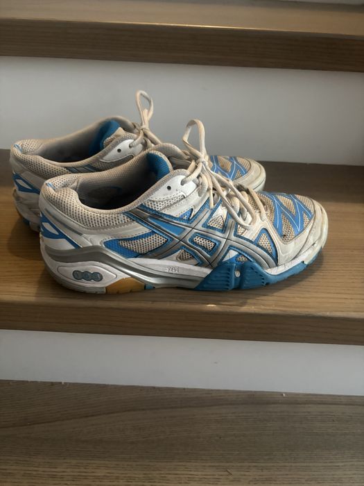 Halówki Asics 40,5