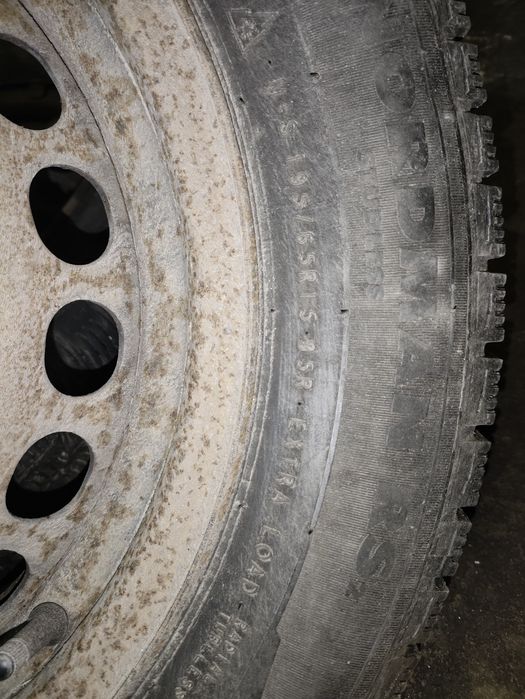 Шини Nokian з дисками VW Passat B5   195/65 r15 95R XL