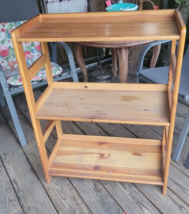 Drewniana solidna pułka