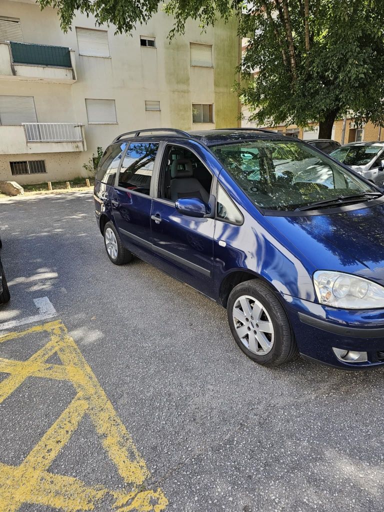 Carro com matricula inglesa ford galaxy 1.9 TDI 130 CV
