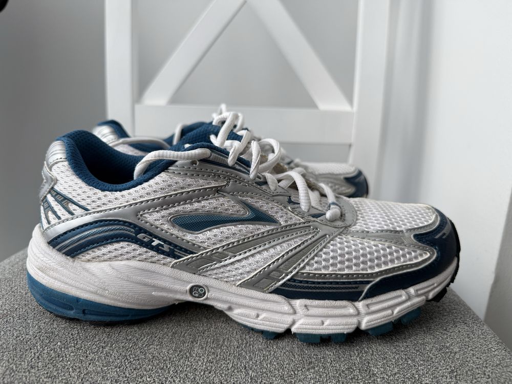 Brooks 40.5 25.5
